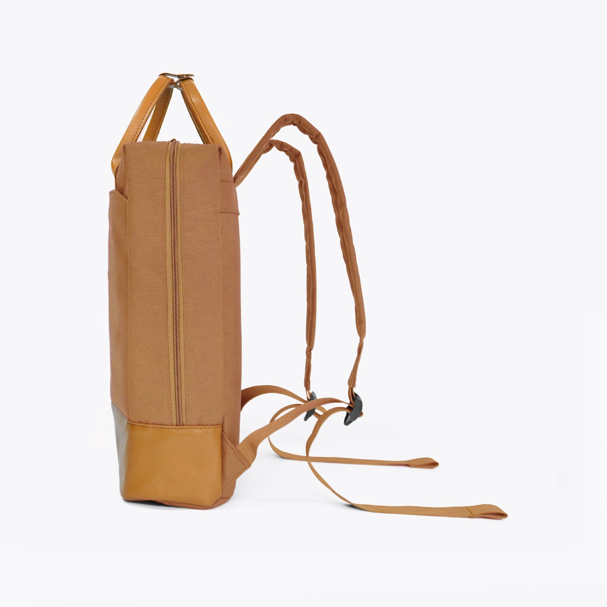 EARTH Totepack - Brown - www.countryhide.com