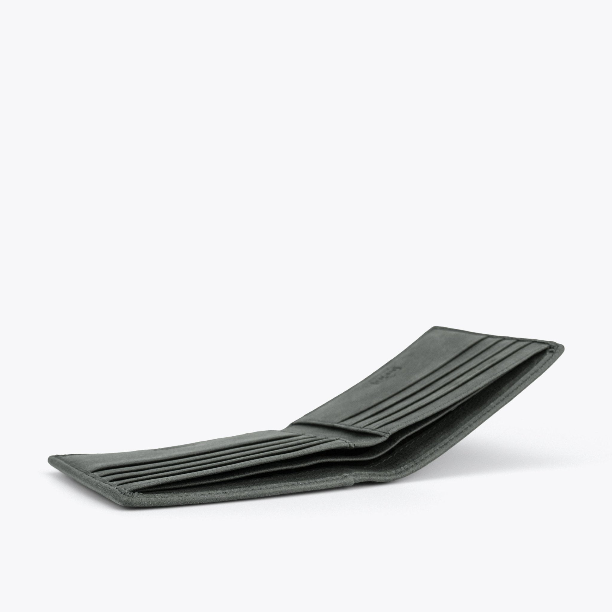 GAEUL Short Wallet - Knoxville Grey - www.countryhide.com