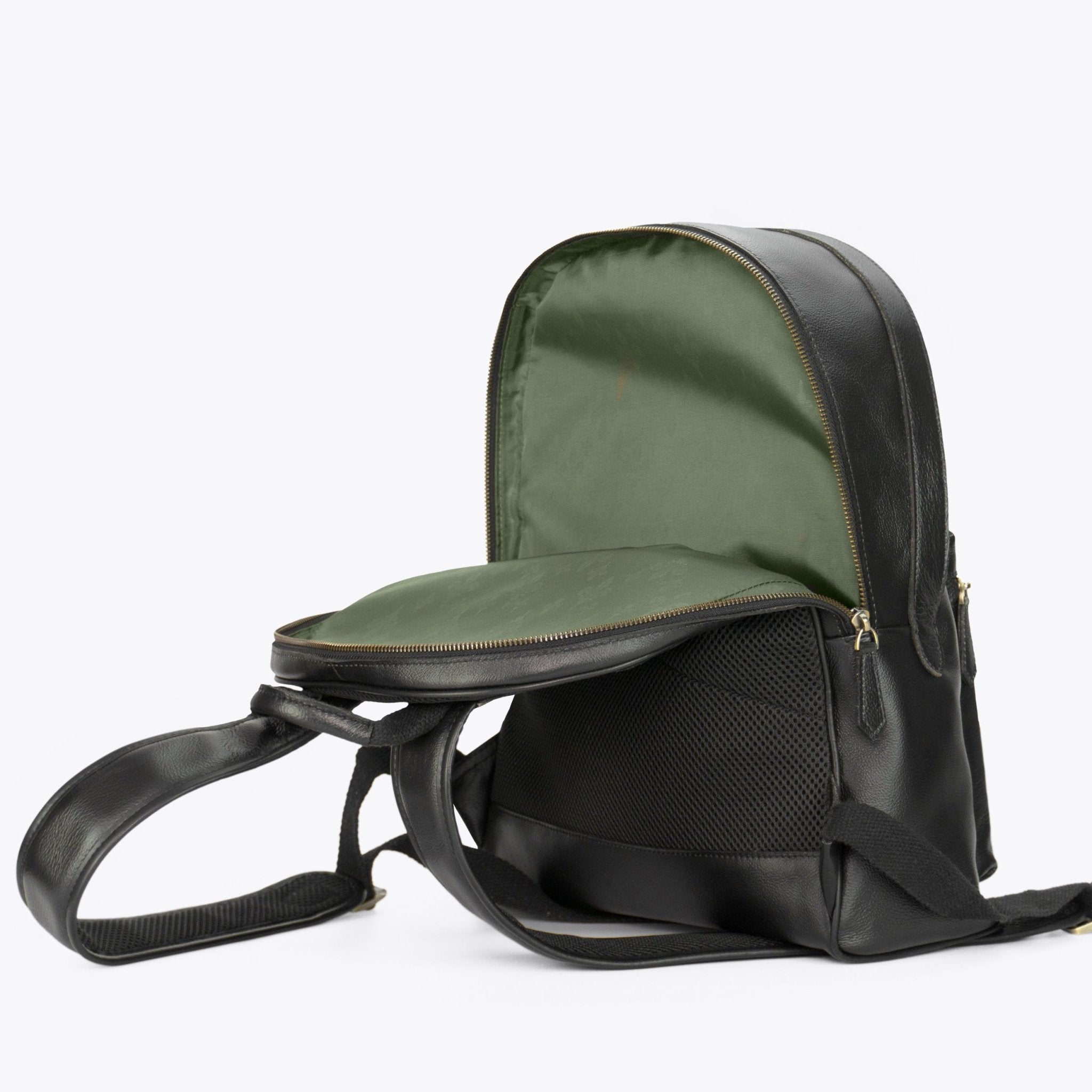 METRO Backpack - Black - www.countryhide.com