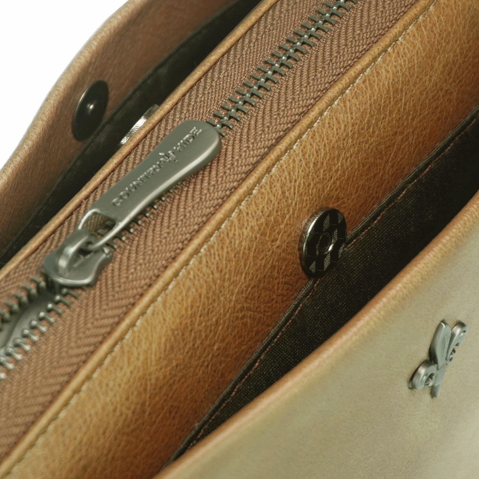 TEDDY Clutch Bag